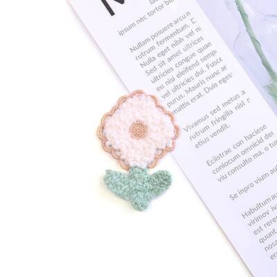 Flower Shape Towel Embroidery Style Cotton Iron on/Sew on Patches