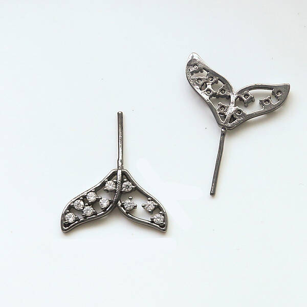 Brass Micro Pave Clear Cubic Zirconia Fishtail Head Pins