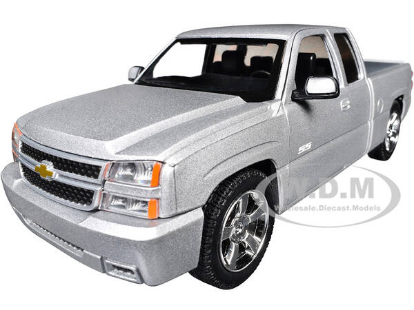 2006 Chevrolet Silverado SS Pickup Truck Silver Metallic Timeless Legends Series 1/25 Diecast Model Car by Motormax