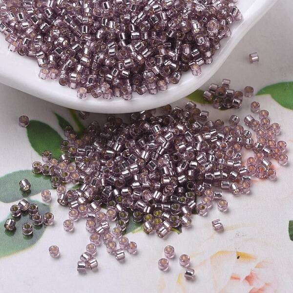 MIYUKI Delica Beads