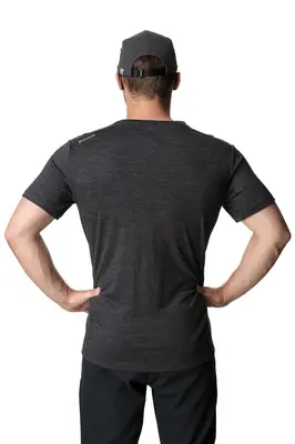 M's Activist Tee | Color: true black | Size: L