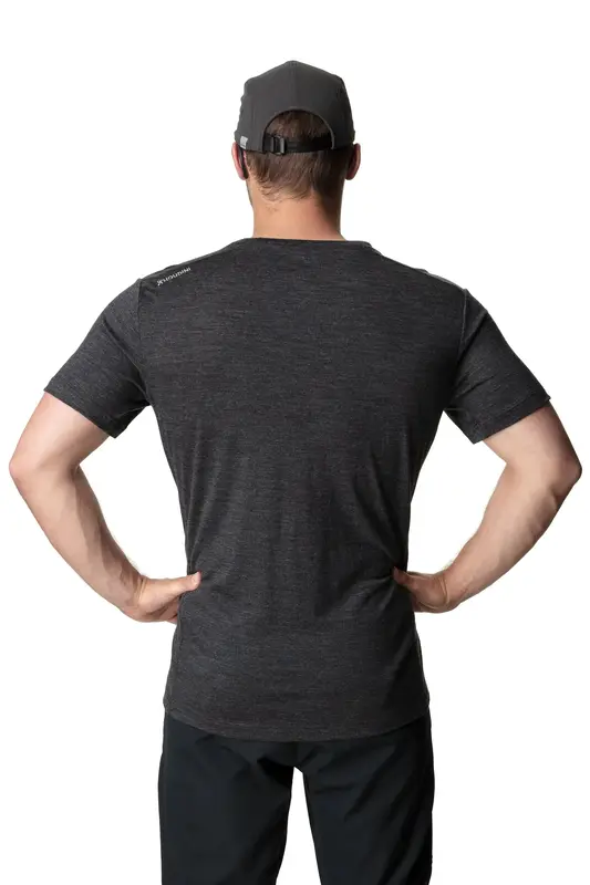 M's Activist Tee | Color: true black | Size: L