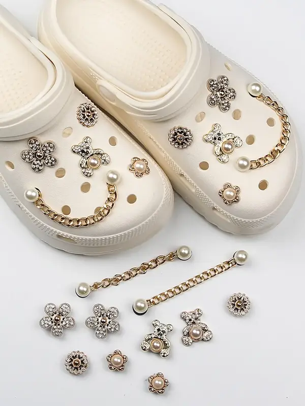 10pcs Cute Bear & Faux Pearl & Rhinestone Design Shoes Decorations, Fashionable Novelty Shoes Decorations For Clogs Design, D...