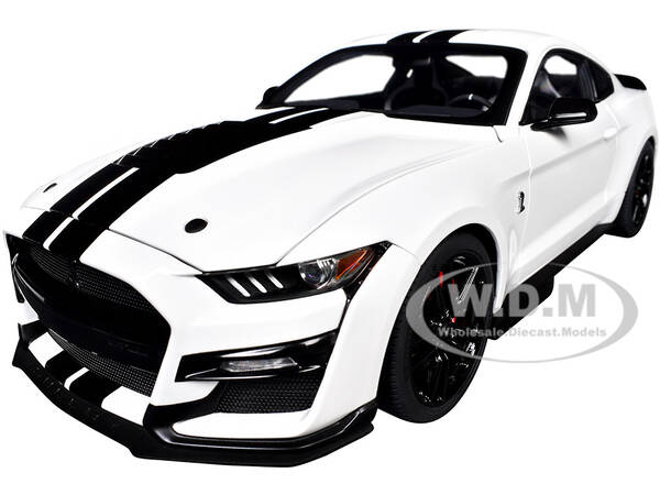 Ford Mustang Shelby GT500 Oxford White with Black Stripes 1/18 Model Car by Autoart