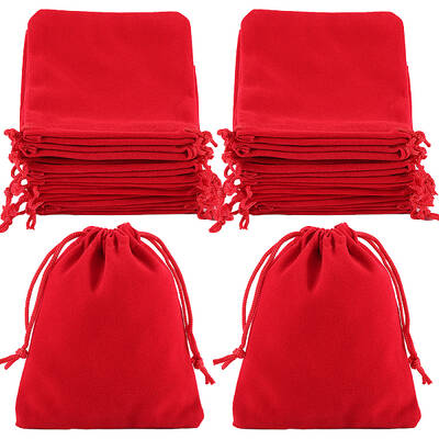 Beebeecraft 20Pcs Velvet Bags with Drawstring 4.7x3.9Inch Red Jewellery Pouche for Wedding Candy Christmas Halloween