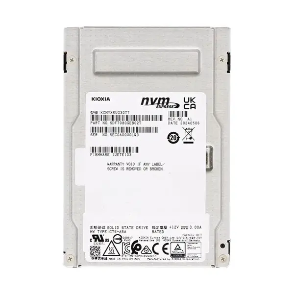 KIOXIA KCMYXRUG30T7 | CM7-R Series 30.7TB TLC NVMe PCI Express 5.0 2.5-inch Solid State Drive