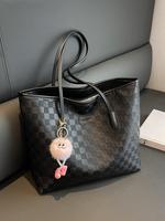 Women's Fashionable Plaid Pattern Tote Bag with Cute Charm, Large Capacity Shoulder Bag for Daily Used, Casual Trendy Versati...
