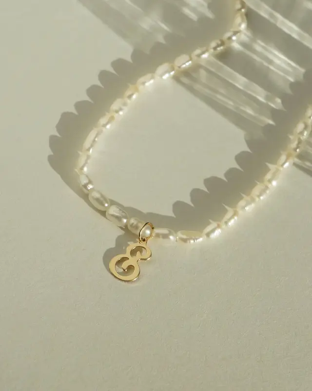 Quincy Initial Necklace | Metal Color: Gold | Style: E