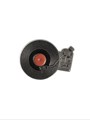Retro Record Player Design Brooch Pin, Vintage Style Record Player Design Brooch, Fashionable Novelty Brooch, Fashion Casual ...