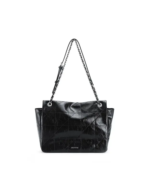 Smting quilted golden chain bag