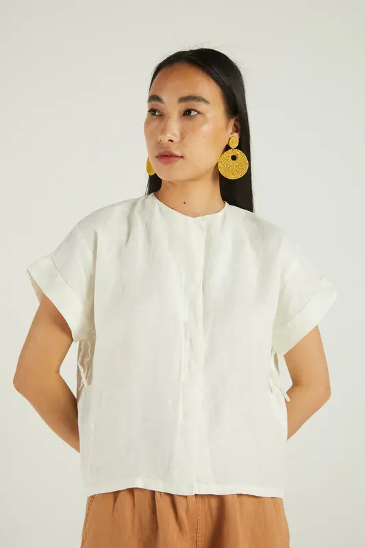 The Daydreams Shirt | Color: Shell Off-White | Size: M
