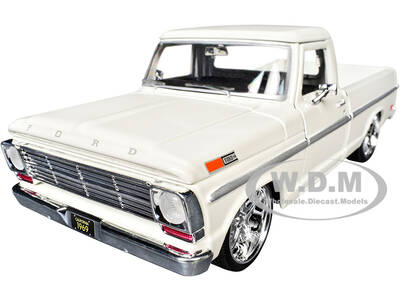1969 Ford F-100 Pickup Truck Cream Maxx Design Series 1/24 Diecast Model Car by Motormax