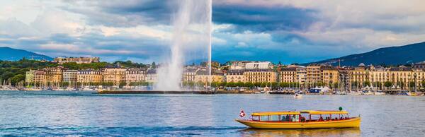 A Lakeside Stroll from Brunswick Monument to the Botanical Garden
