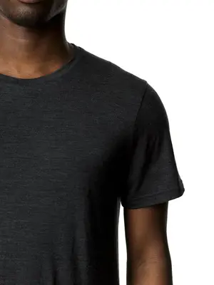 M's Activist Tee | Color: true black | Size: XL