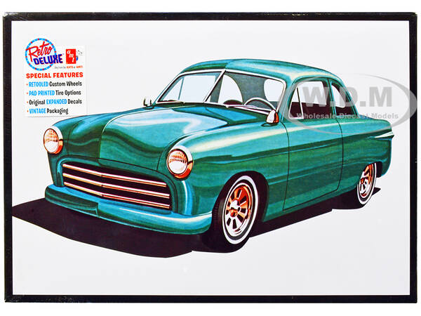 Skill 2 Model Kit 1949 Ford Coupe \