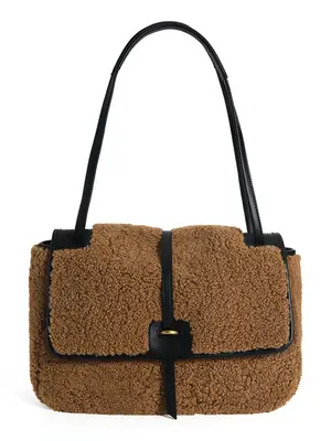 Smting fluffy messenger bag