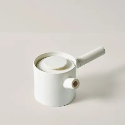 Small Teapot | Color: BLANC