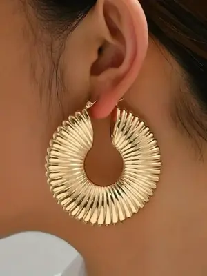 Hollow out Textured Hoop Earrings, Fashionable Casual Matching Earrings Jewelry for Women, Classic Fashion Accessories for Da...