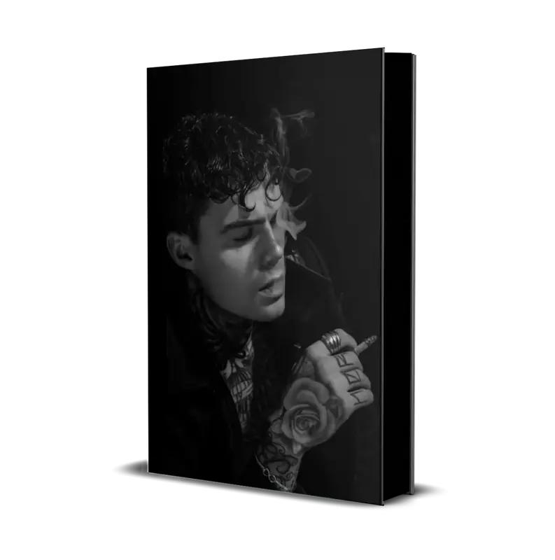 Tempting Little Thief Blackout with Sprayed Edge