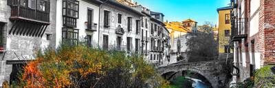 Granada cautivadora: un paseo a pie por el casco histórico y el Albaicín bajo