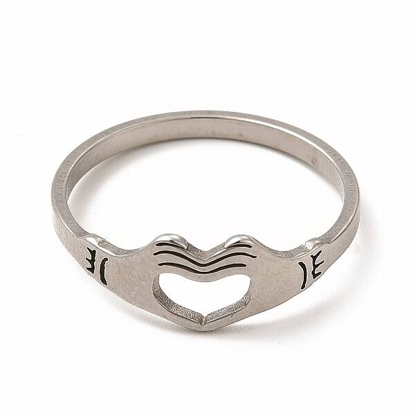 Non-Tarnish 304 Stainless Steel Hollow Out Heart Hand Finger Ring for Women
