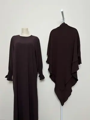 Flowy Sleeve Abaya 2-Piece Set | Hijab & Peplum Hem