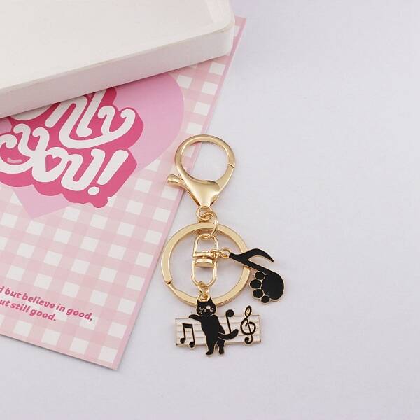 Zinc Alloy Enamel Cat with Piano & Musical Note Pendant Keychain