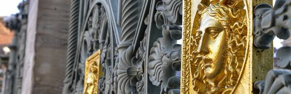 Les belles églises et les palais baroques Piazza Castello à Turin
