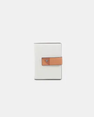 Two-Tone Flap Wallet | Color: Oat x Caramel