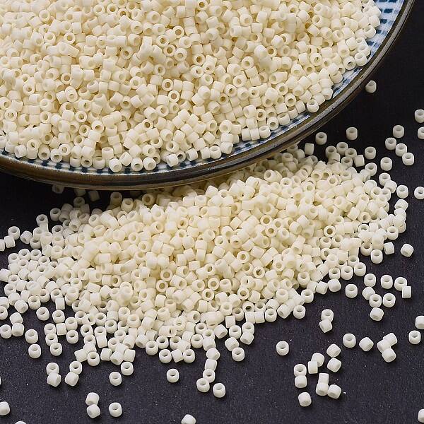 MIYUKI Delica Beads