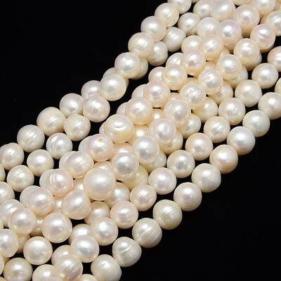 Natural Cultured Freshwater Pearl Beads Strands