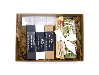 New! Immerse Your Senses Box