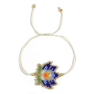Exquisite Handmade Beaded Lotus Bracelet with Chinese Style Design