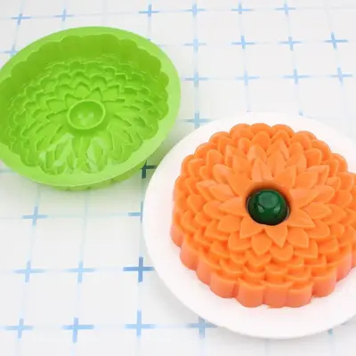 Flower Shaped Silicone Cake Mold, 1 Count Reusable Cake Baking Mold, Kitchen Baking Tool for Home Use, Bakeware