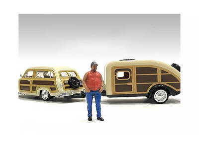 Campers Figure 1 for 1/18 Scale Models by American Diorama