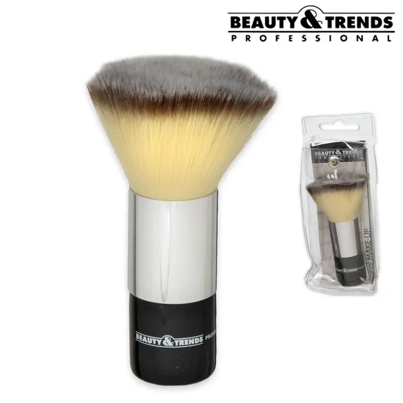 Beauty trends short black kabuki brush