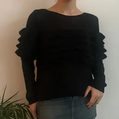 Sisley Jumper - Medium Black Acrylic Blend