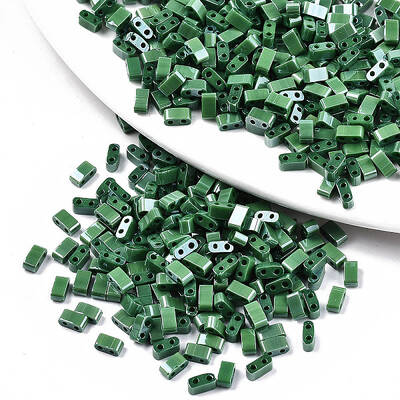 2-Hole Glass Seed Beads