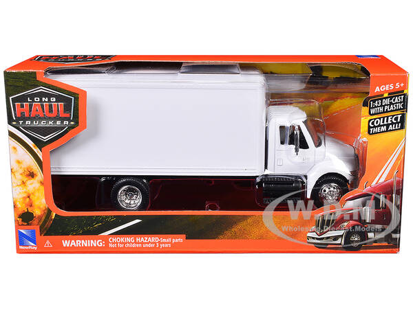 International 4200 Box Truck White \
