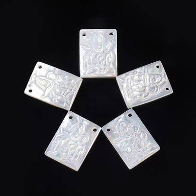 Natural White Shell Pendants for Mother's Day