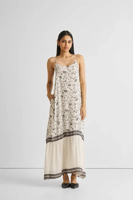 Flowy Maxi Dress in Black Florals | Color: Noir Wildflower | Size: L