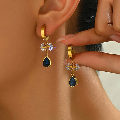 Vintage Gold-plated Stainless Steel Teardrop Retro Hoop Earrings for Women's Daily Wear
