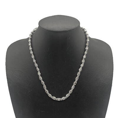 French Retro Plastic Beaded Necklaces for Women