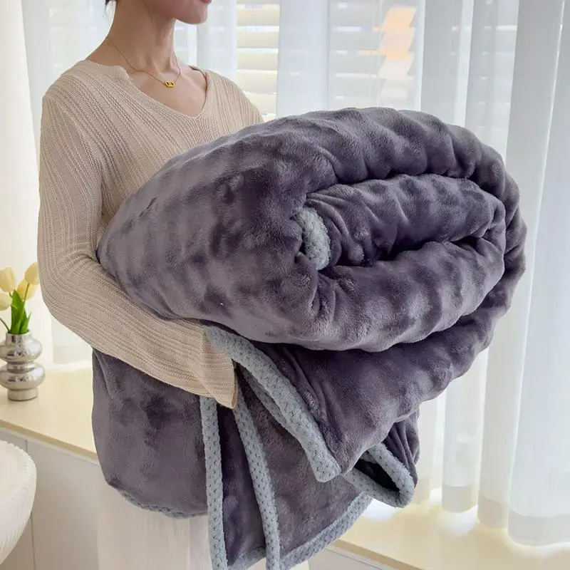 Soft Plush Blanket, 1 Count 320GSM Comfortable Warm Throw Blanket, Lightweight Bed Blanket for Home Bedroom Office Travel Cam...