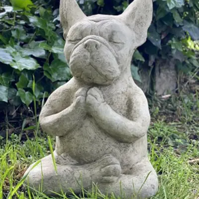 Cute Dog Design Garden Resin Ornament, 1 Count Garden Buddha Dog Sitting French Bulldog Ornament Decor, Meditating Statue Dec...