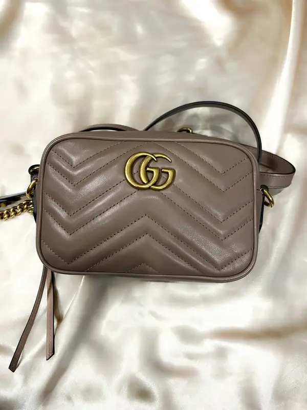 Pre-owned GUCCI Leather Crossbody Bags Marmont Tan Camera Bag