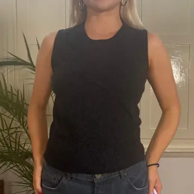 Sisley Sweater Vest - Small Grey Wool Blend