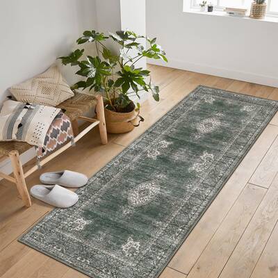Garvee Floral Vintage Area Rug Soft Non-Slip Machine Washable Distressed Vintage Brown 2x6ft Living Room Bedroom Dining