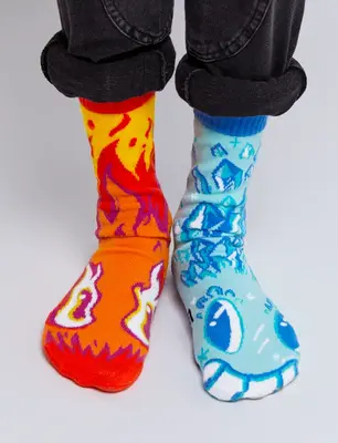 KIDS BURNIE & ICEY NO SLIP SOCKS | Size: KIDS LARGE