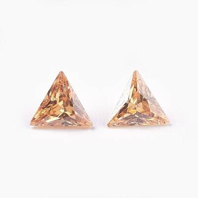 Cubic Zirconia Pointed Back Cabochons